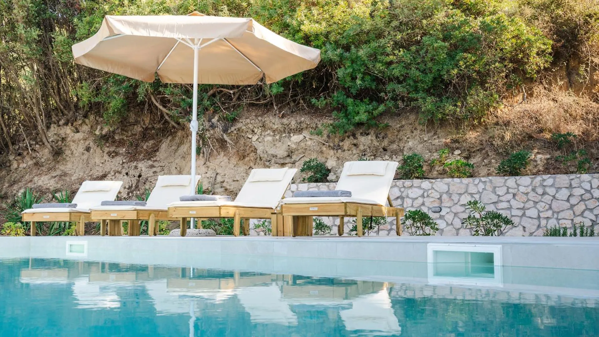 Luxury Villa Artemis Pool, Jacuzzi, Peace & Perfect Sunsets In Kefalonia Svoronata